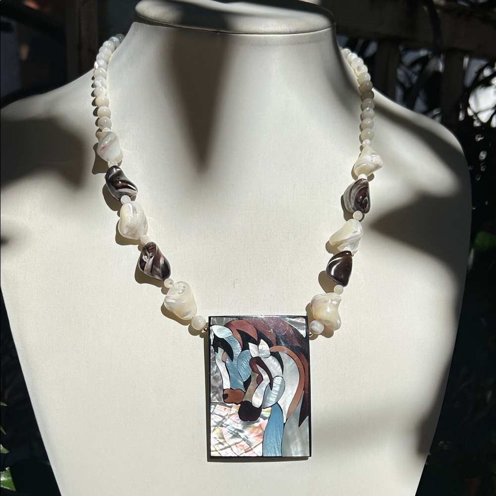 Lee Sands Handcrafted Mother of Pearl Shell Horses 🐎 Pendant Necklace